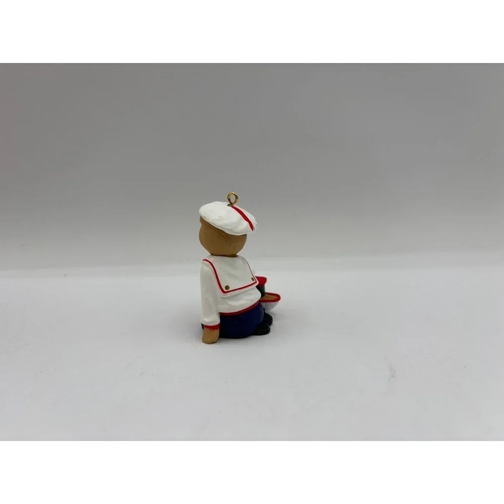 Hallmark Keepsake Ornament 1993 Abearnathy Bearinger 3rd in a Collection of 4